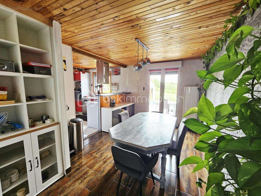 À VENDRE – Maison familiale de plain-pied avec grand terrain – Cournon-d'Auvergne - photo 8