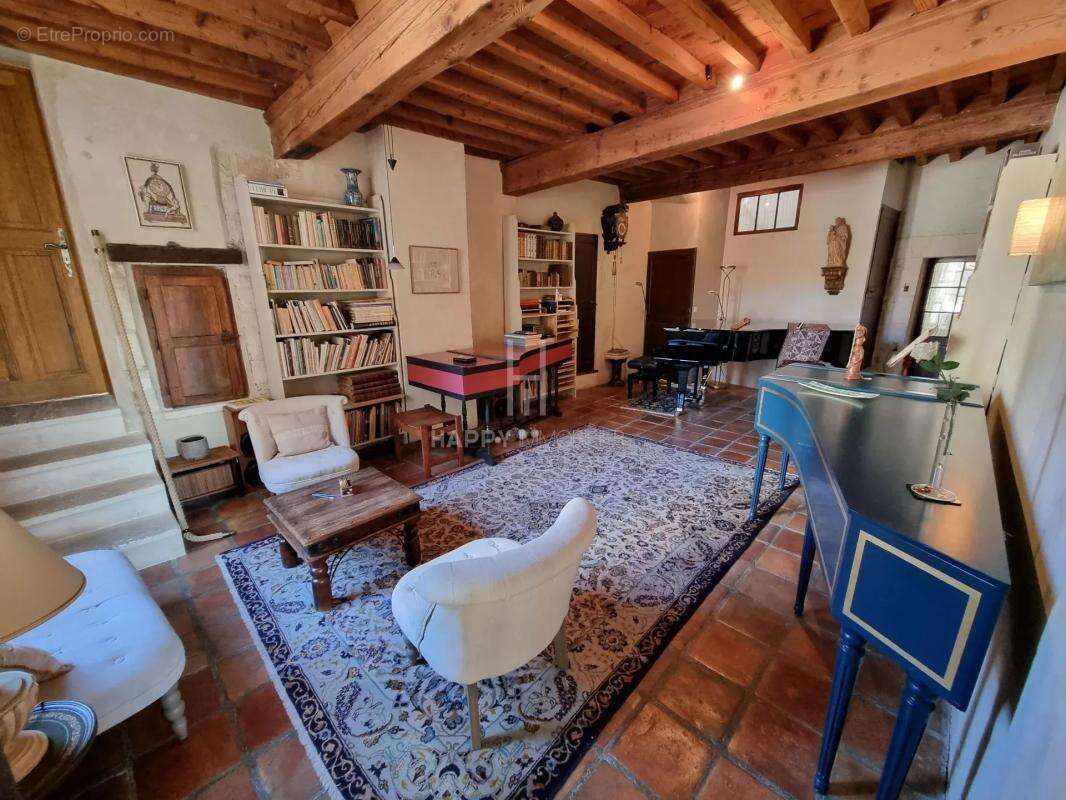 Maison à EYRAGUES