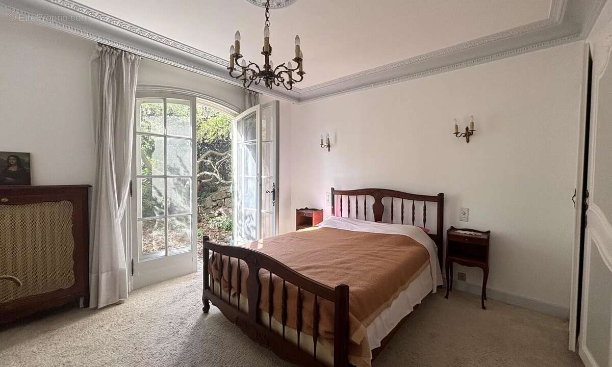 Maison à VALLAURIS