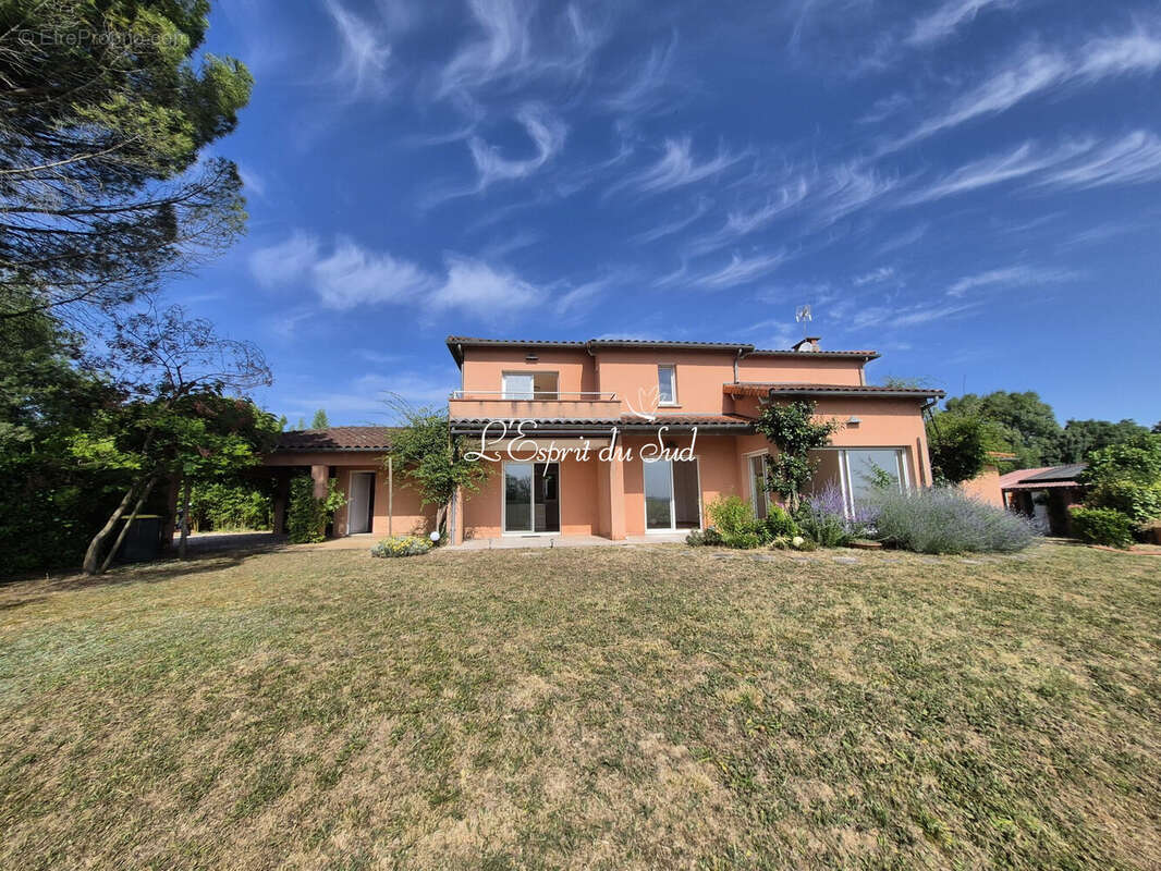 Maison 220 m² à Rabastens  - photo 2