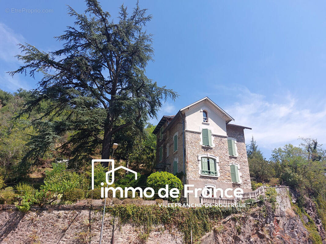 Maison à VILLEFRANCHE-DE-ROUERGUE