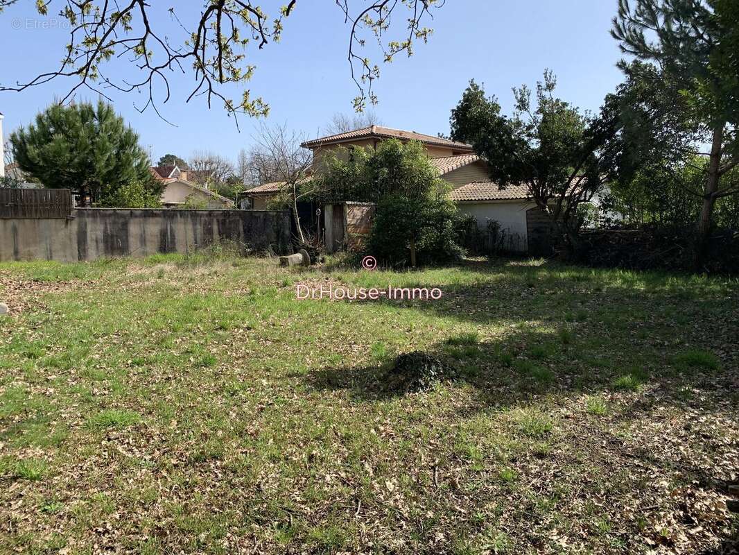 Terrain à ANDERNOS-LES-BAINS