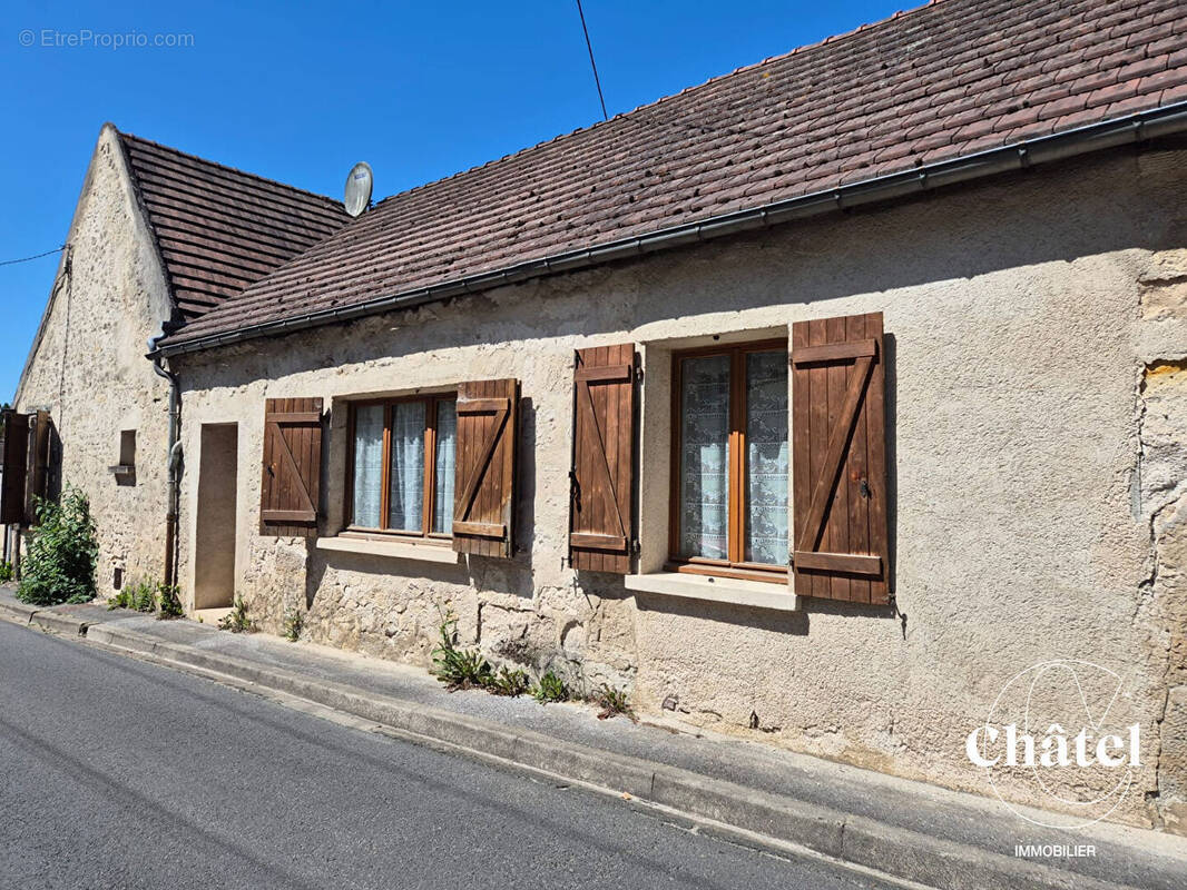 Maison à VERNEUIL-EN-HALATTE