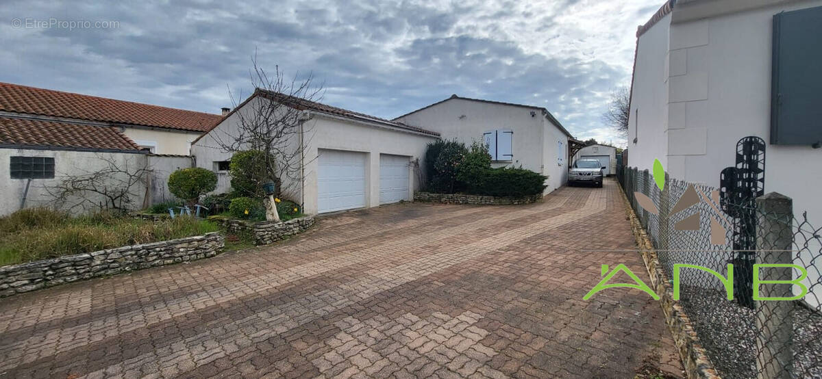Maison à MESCHERS-SUR-GIRONDE