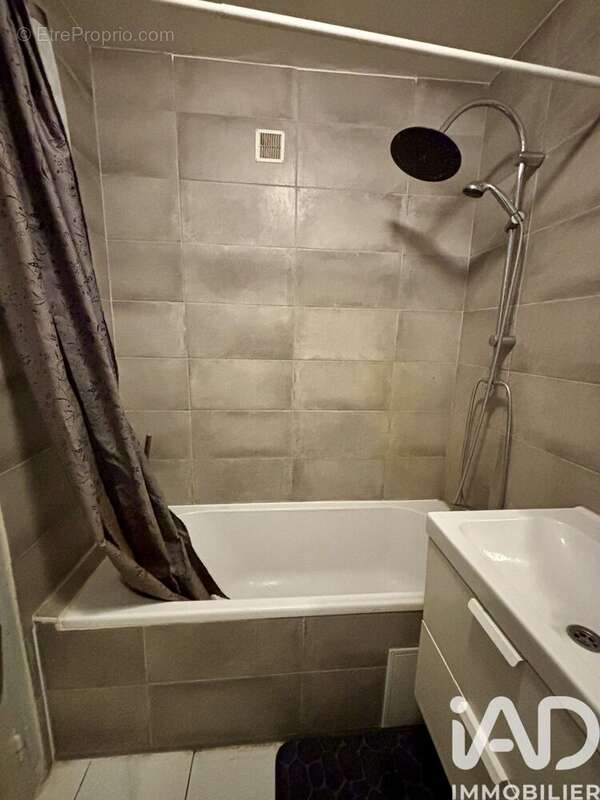 Photo 7 - Appartement à SAINT-ETIENNE-DU-ROUVRAY