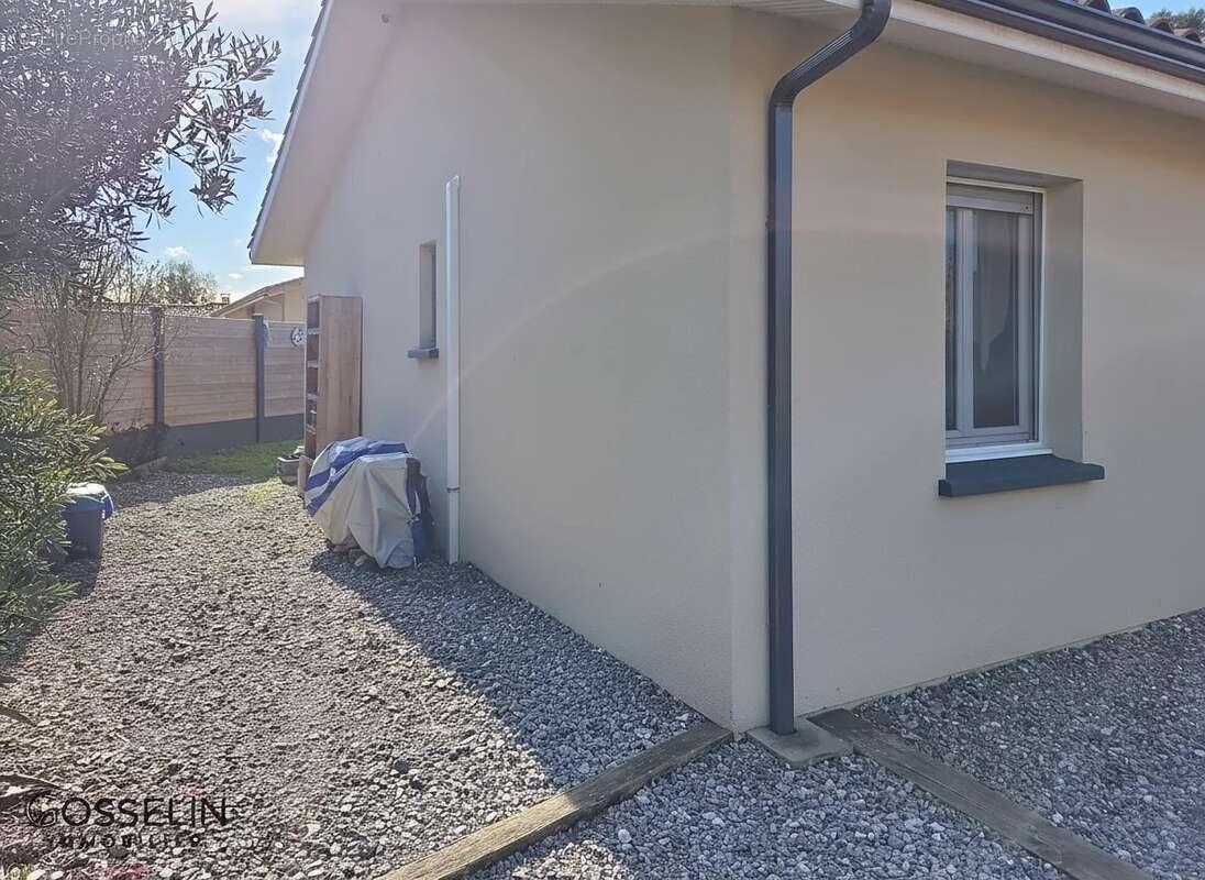 Maison à PARENTIS-EN-BORN