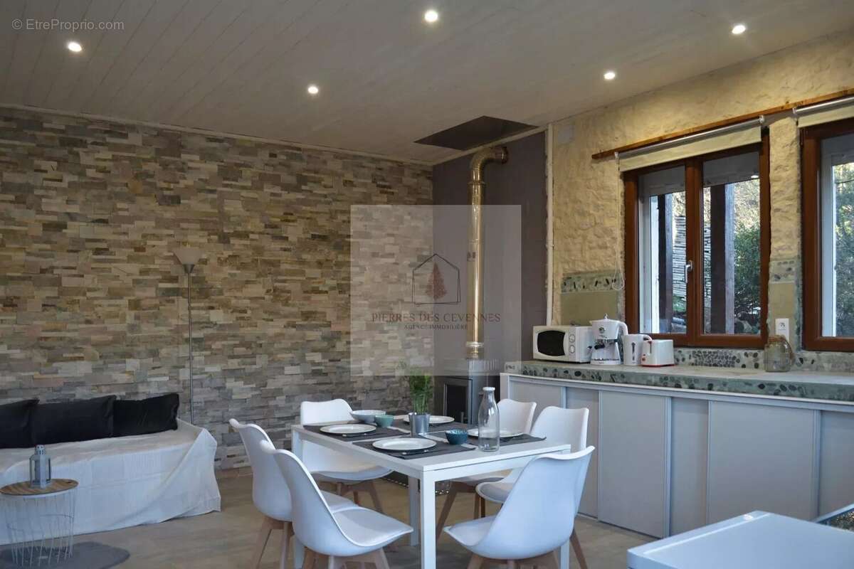 Maison à SAINT-SEBASTIEN-D&#039;AIGREFEUILLE