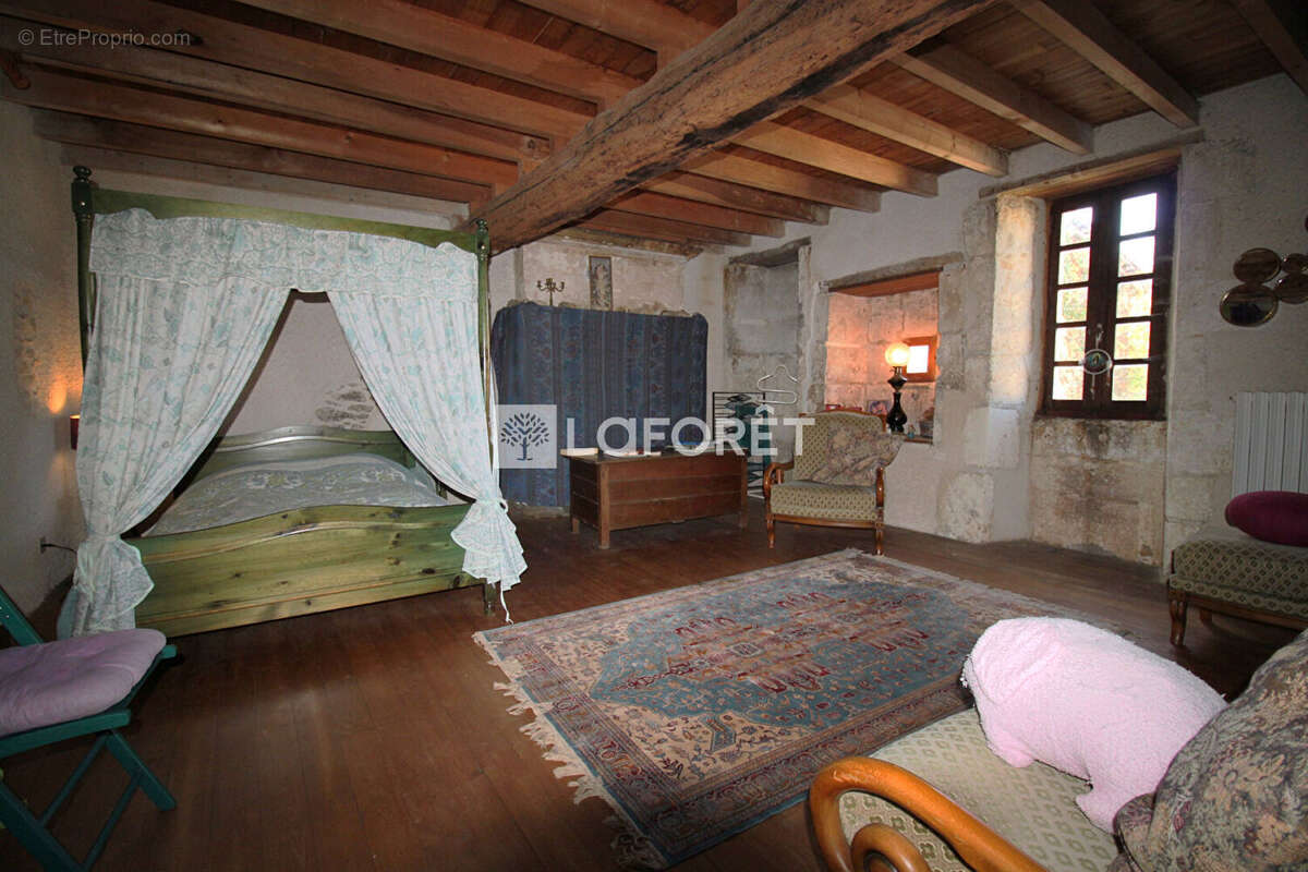 Maison à GOUT-ROSSIGNOL