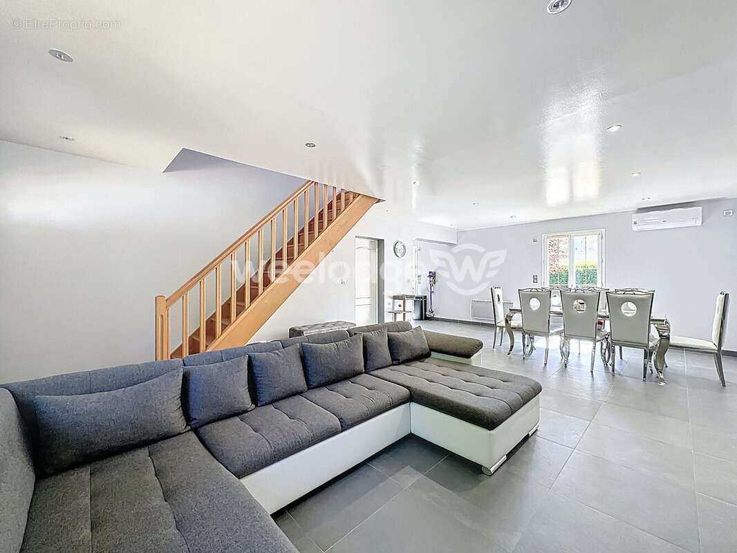 Maison à SAINT-OUEN-L&#039;AUMONE