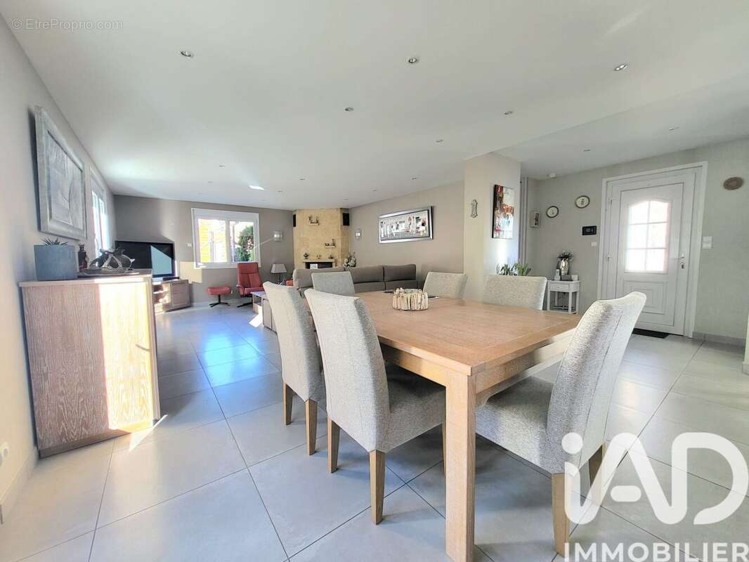 Photo 5 - Maison à RIVE-DE-GIER