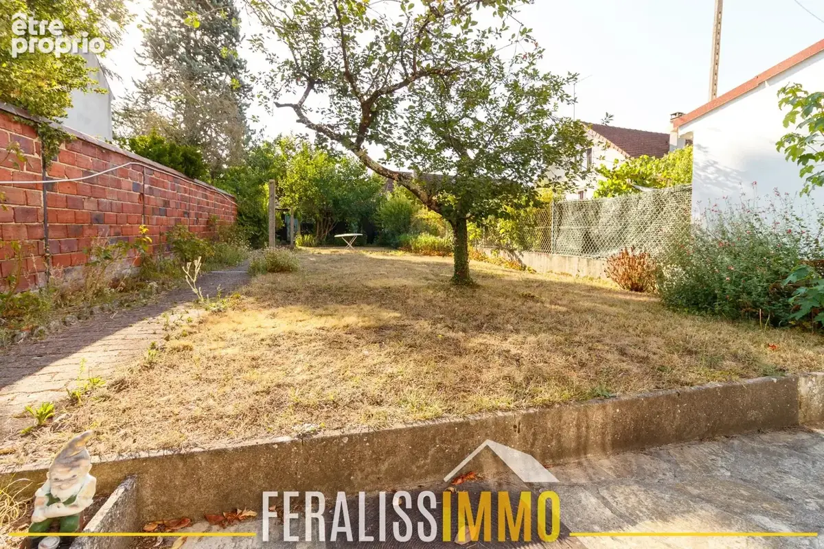 Très beau potentiel pour cette charmante maison de 3 pièces - photo 9