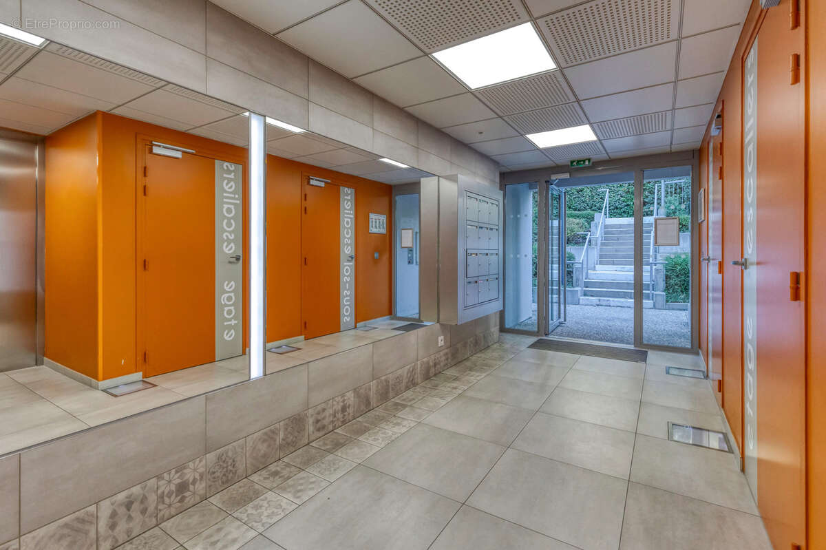 Appartement à MEYLAN