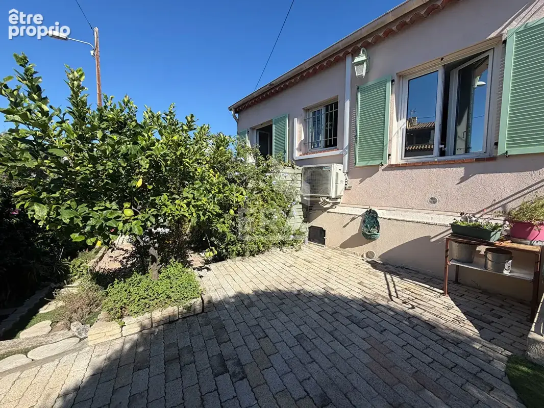 Appartement à SAINT-LAURENT-DU-VAR