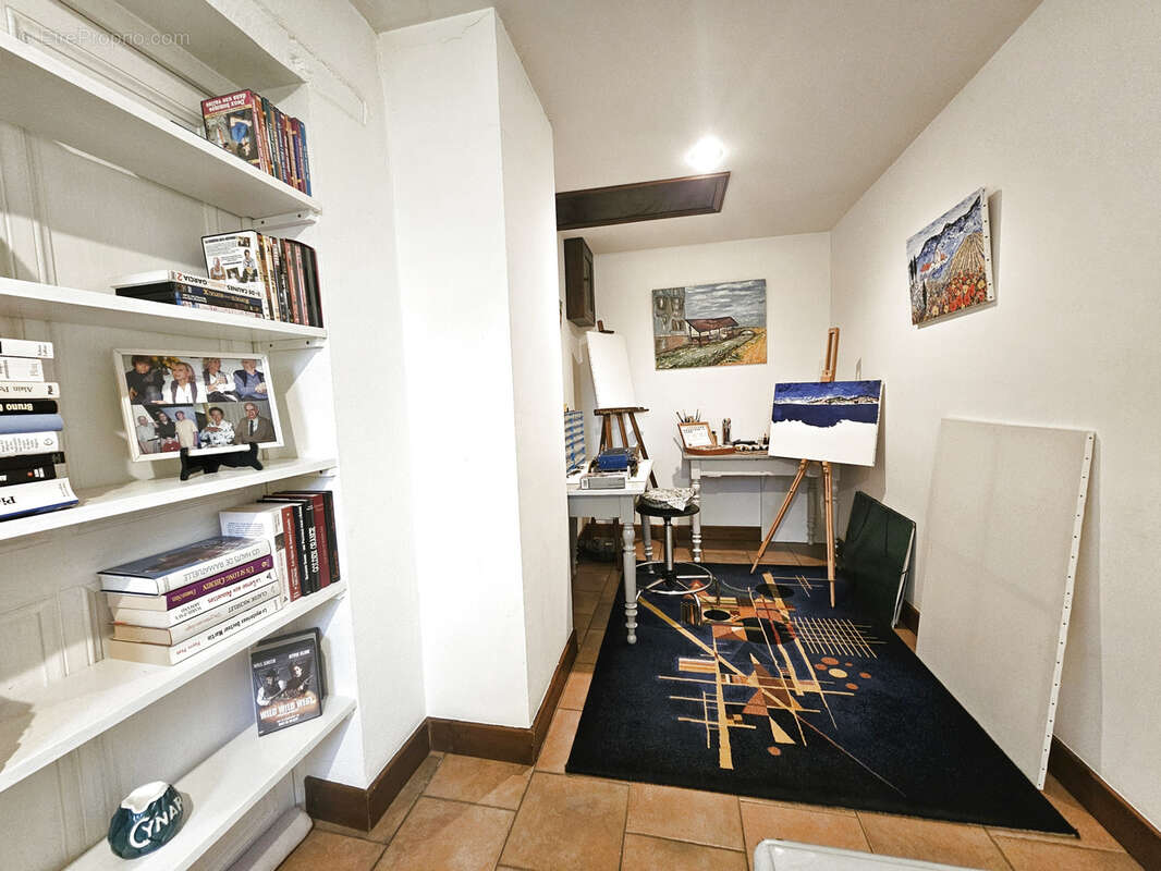 Maison à COMMELLE-VERNAY