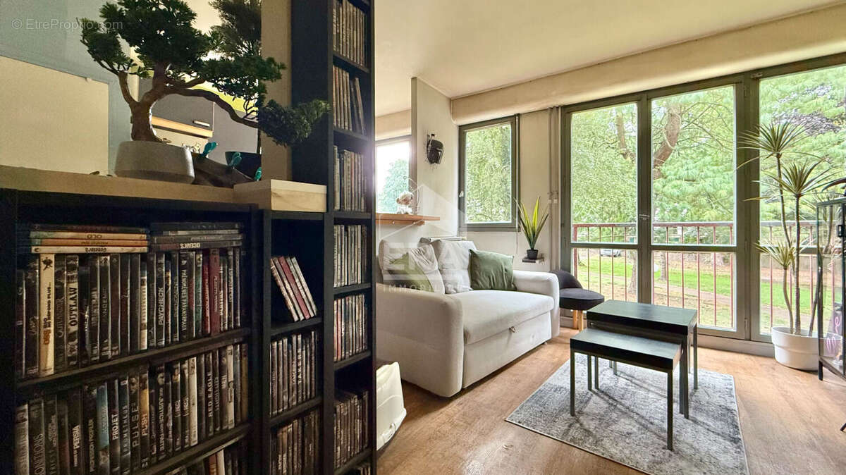 Appartement à CORBEIL-ESSONNES