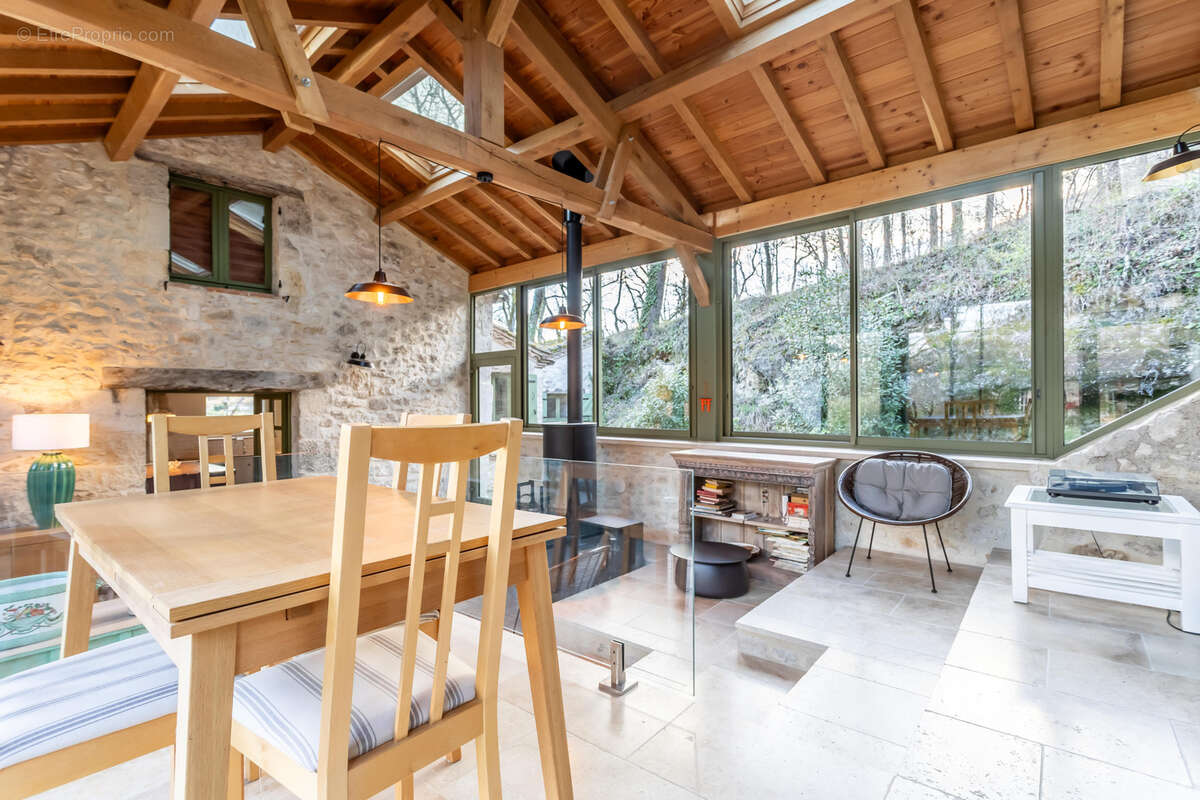 Maison de campagne avec annexe, piscine, dépendances et terrain - photo 13