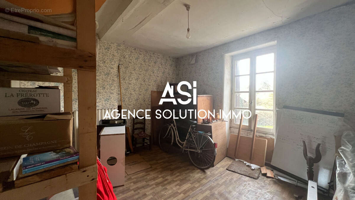 Maison à VILLAINES-LA-JUHEL