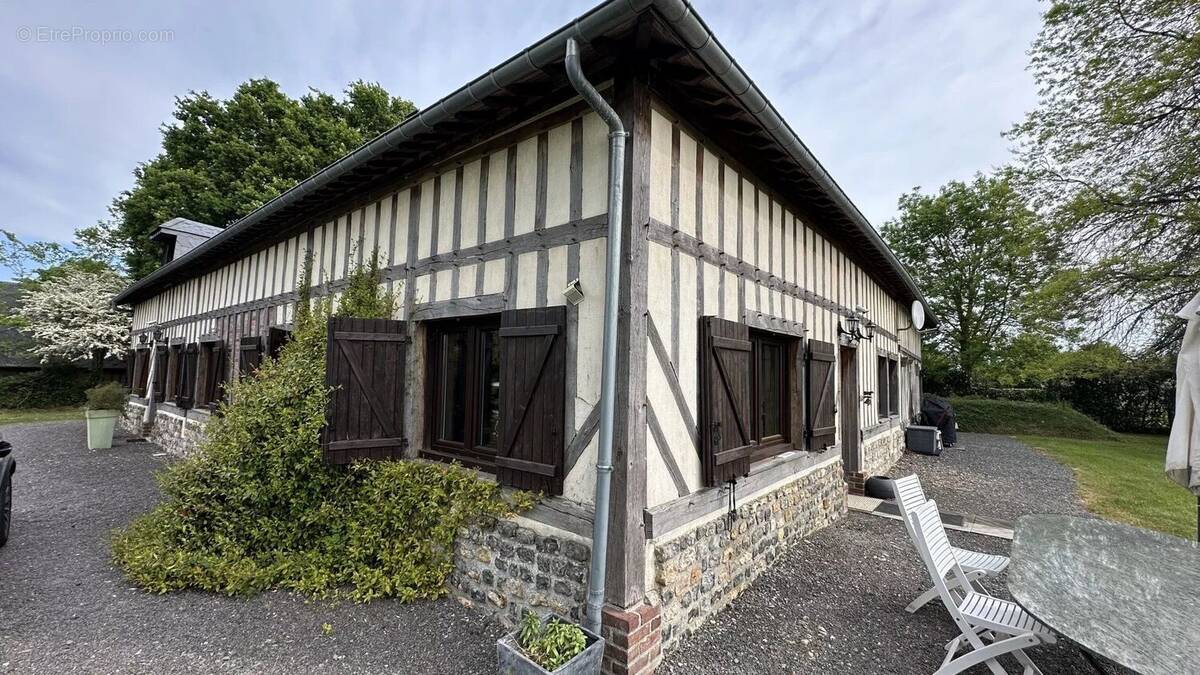 Maison à EPAIGNES