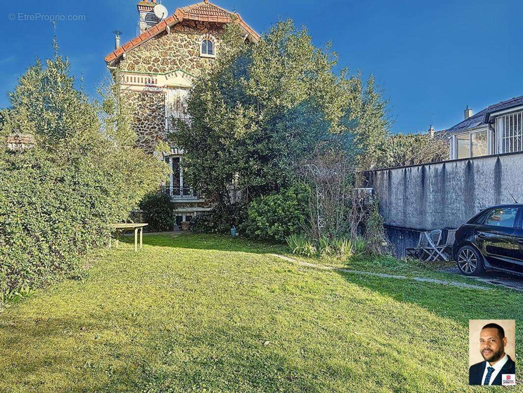 Maison à VITRY-SUR-SEINE