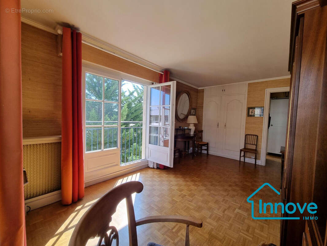 Appartement à VERSAILLES