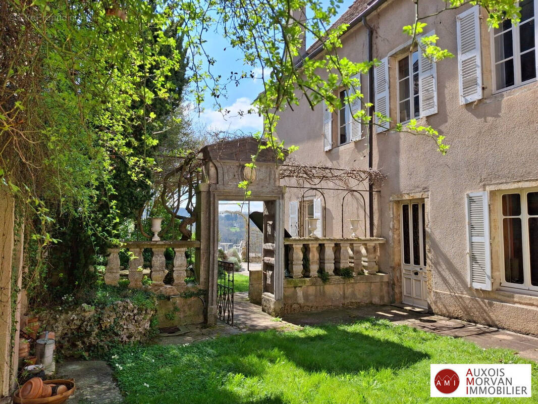 Maison à SEMUR-EN-AUXOIS