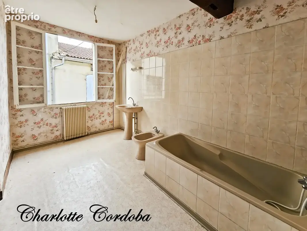 NÉRAC CENTRE : Maison de ville de 105 m² habitables + 65 m² de combles aménageables - photo 16