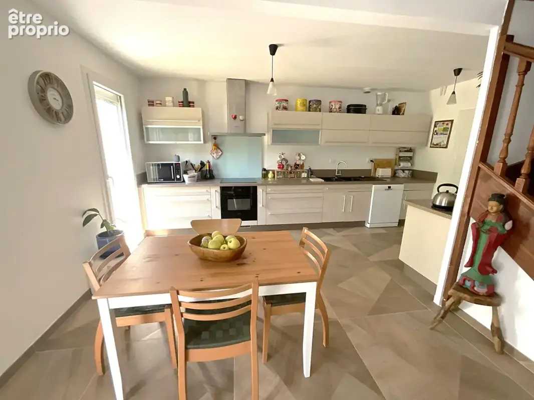 Superbe maison INDIVIDUELLE 165 m² AU CALME - 10 min Gare en bus - photo 3