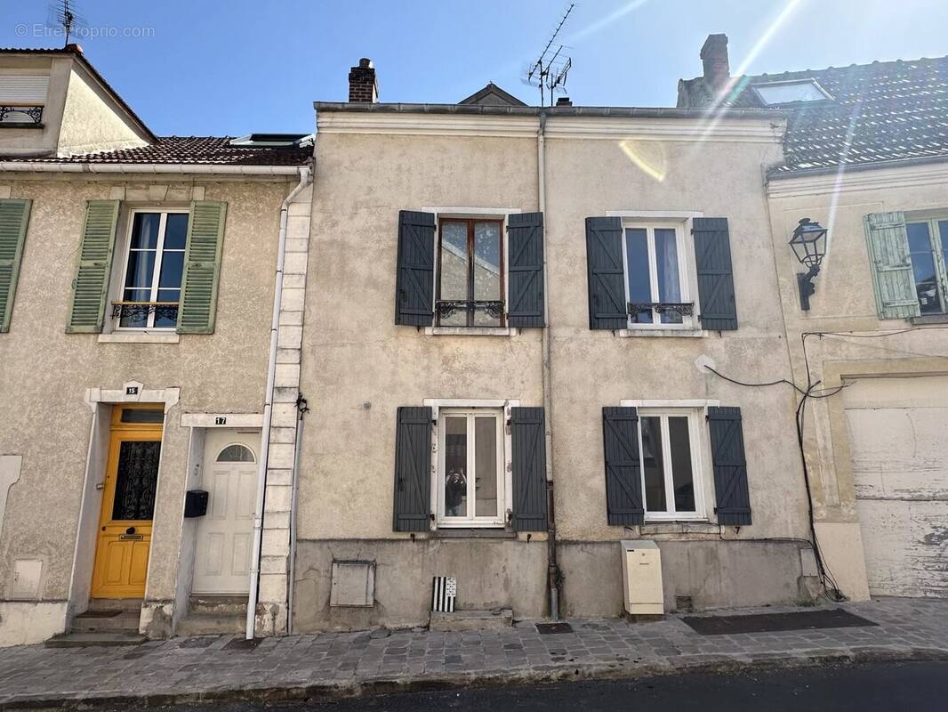 Appartement à SERRIS