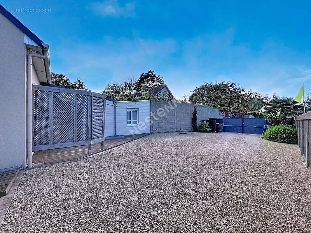 À vendre Asnelles  Maison de plain-pied 140 m² 4 chambres à 400 m de la plage - photo 2