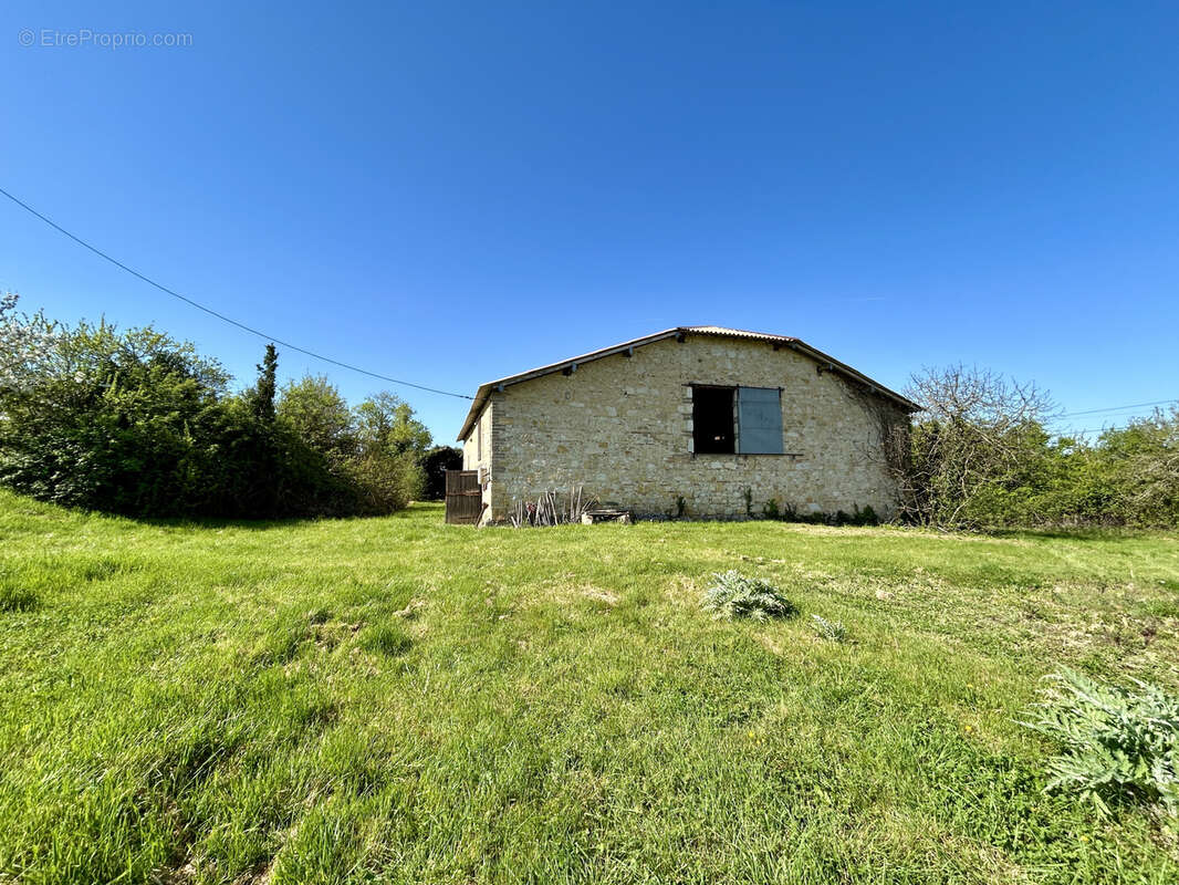 Maison à LAVIT