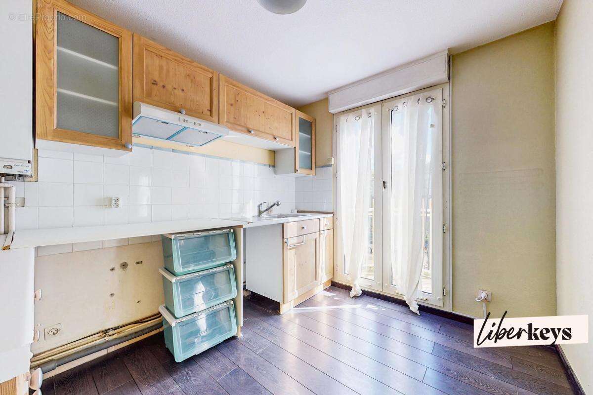   Duplex 71 m² lumineux + garage – Gare TGV à 2 min – Idéal investisseur ou actif mobile - photo 3