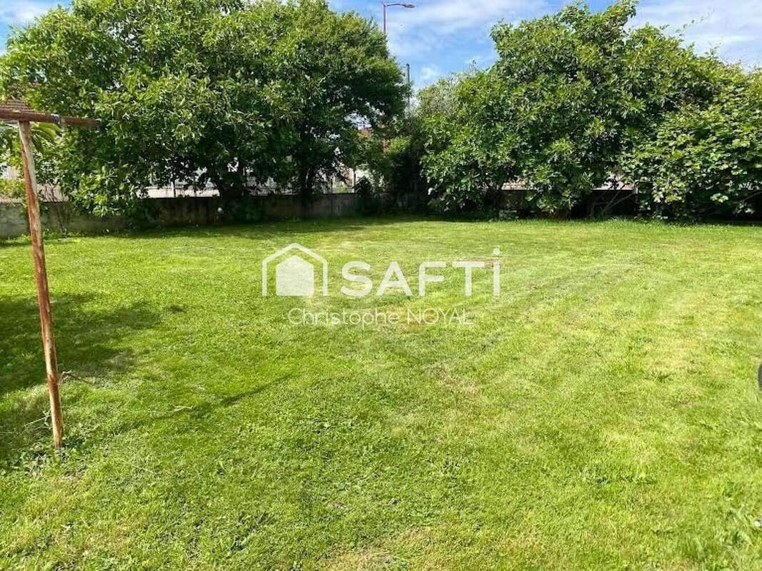 Maison 94 m² à Argagnon  - photo 7