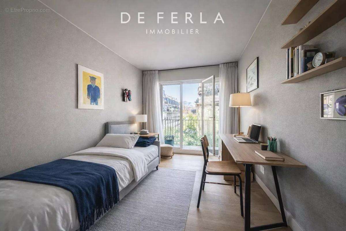 Appartement à PARIS-15E