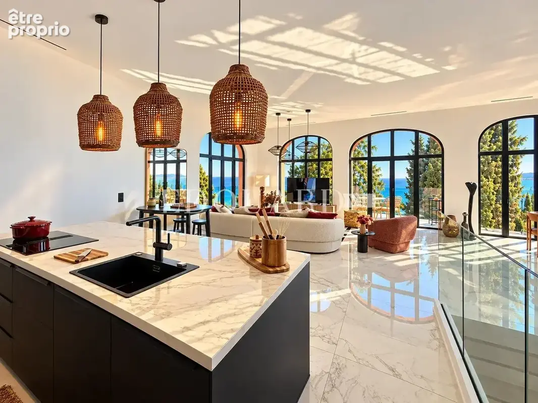Demeure d’exception avec jardin, piscine, jacuzzi et panorama extraordinaire sur la baie de Menton - photo 2