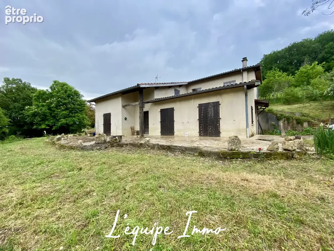 Maison T6 sur 1 hectare de terrain - photo 3
