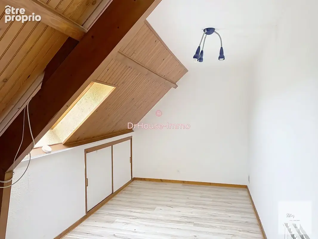Maison 5 pièces 109 m² à vendre à Saint-Peravy-La-Colombe (45310) - photo 18