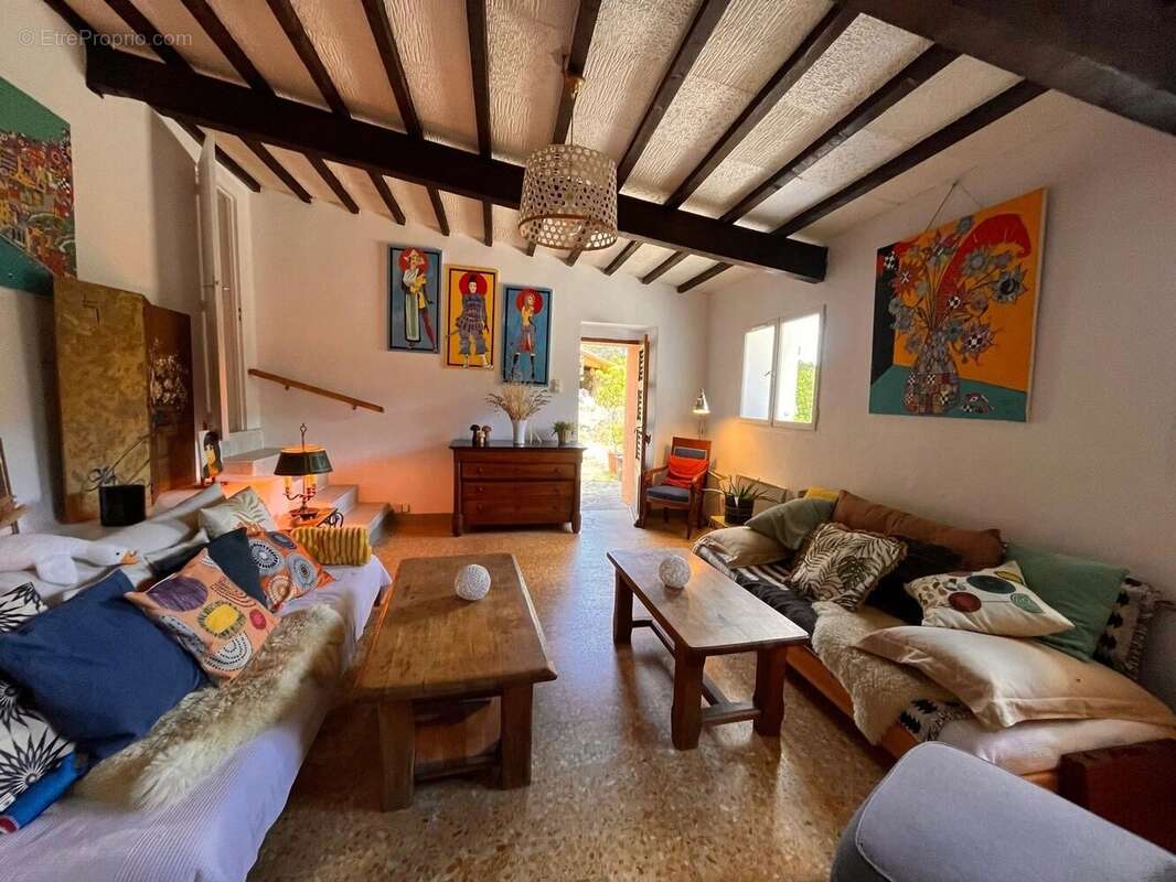 Maison à LA GARDE-FREINET