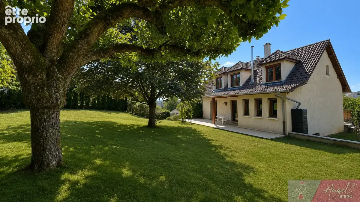 Maison à ROCHEFORT-SUR-NENON