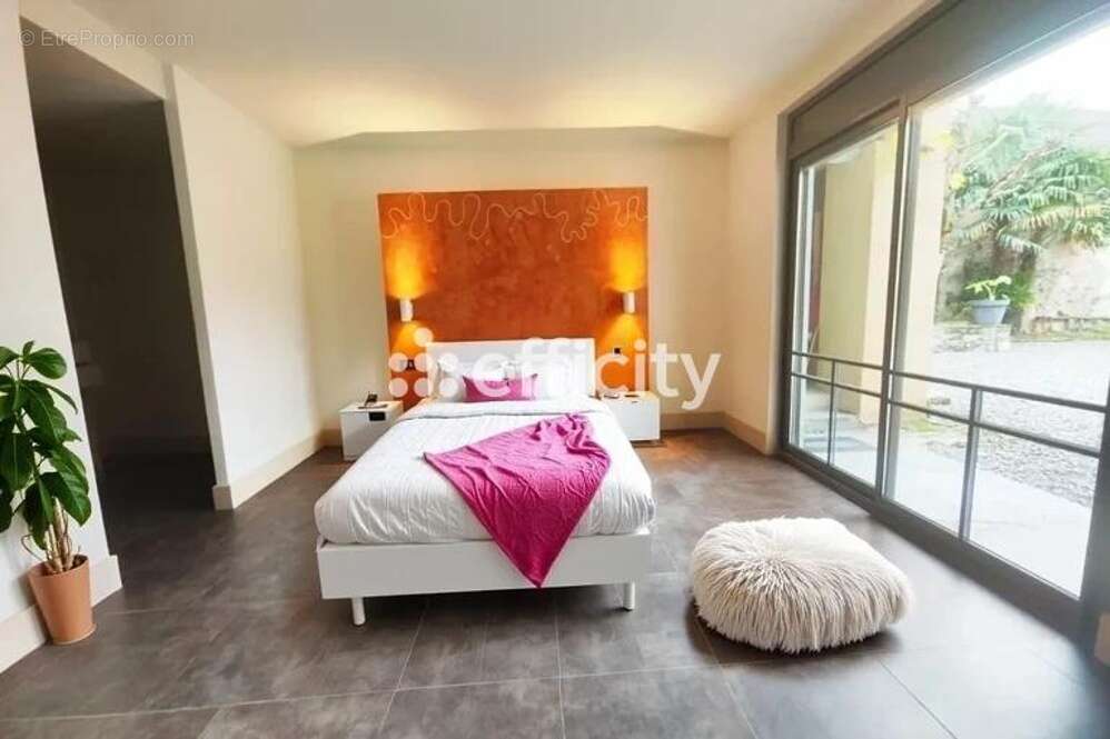 Maison 170 m² à Lezignan  - photo 11