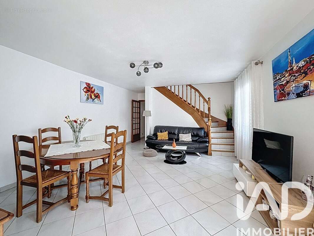 Photo 2 - Maison à HOUILLES