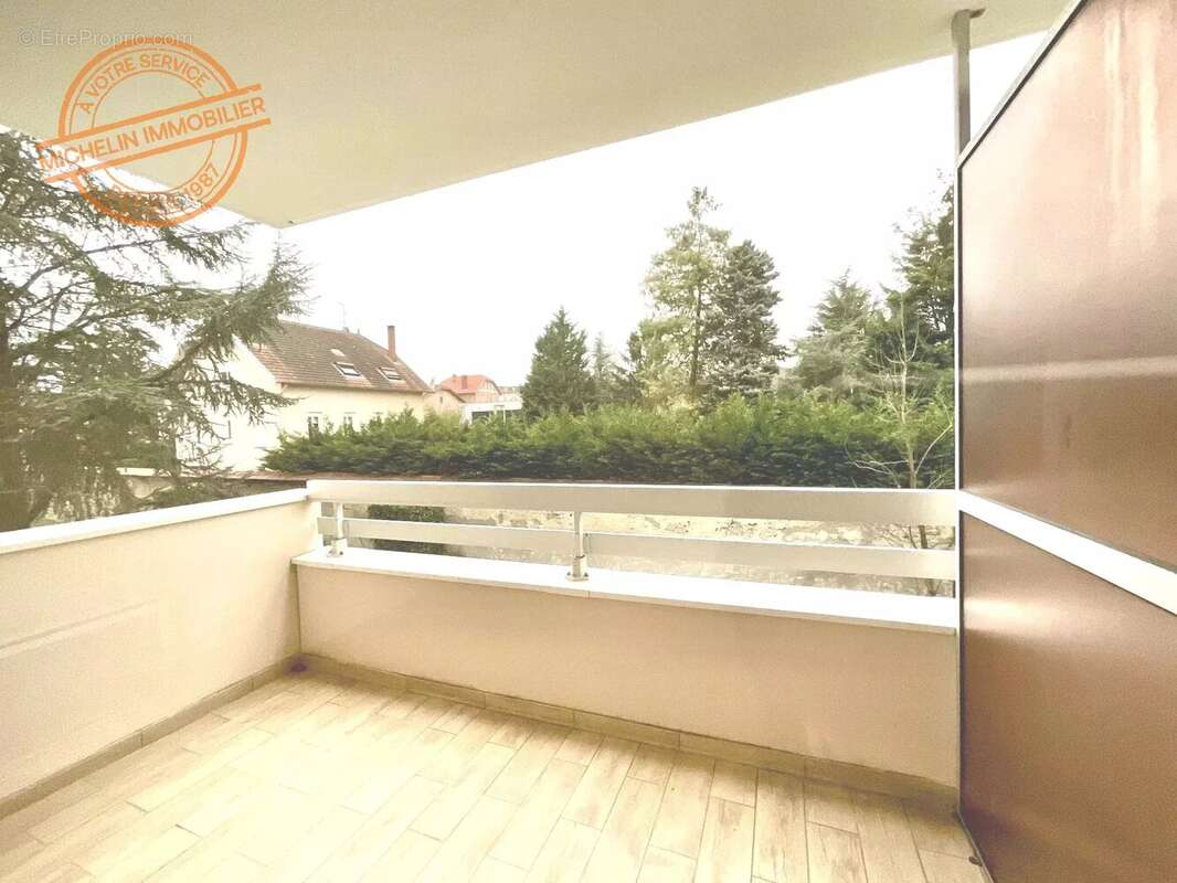 Appartement à CHAMPAGNE-AU-MONT-D'OR