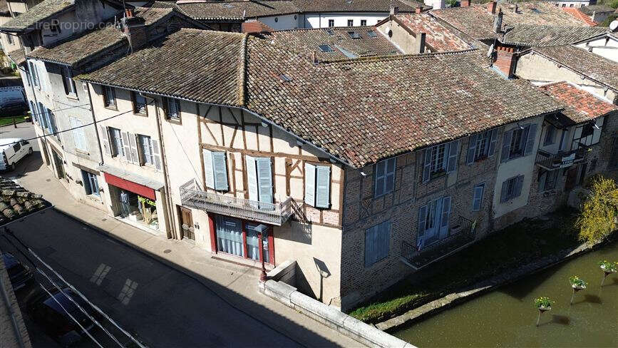 Appartement à CHATILLON-SUR-CHALARONNE