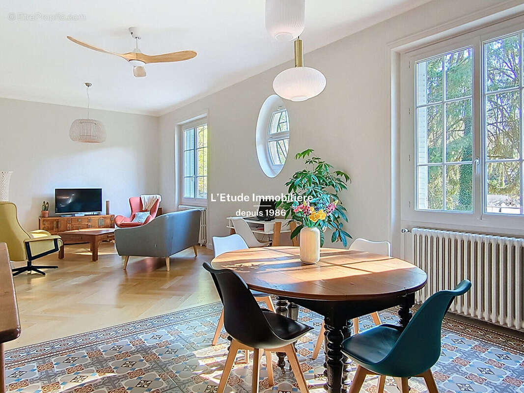 Maison à SATHONAY-CAMP