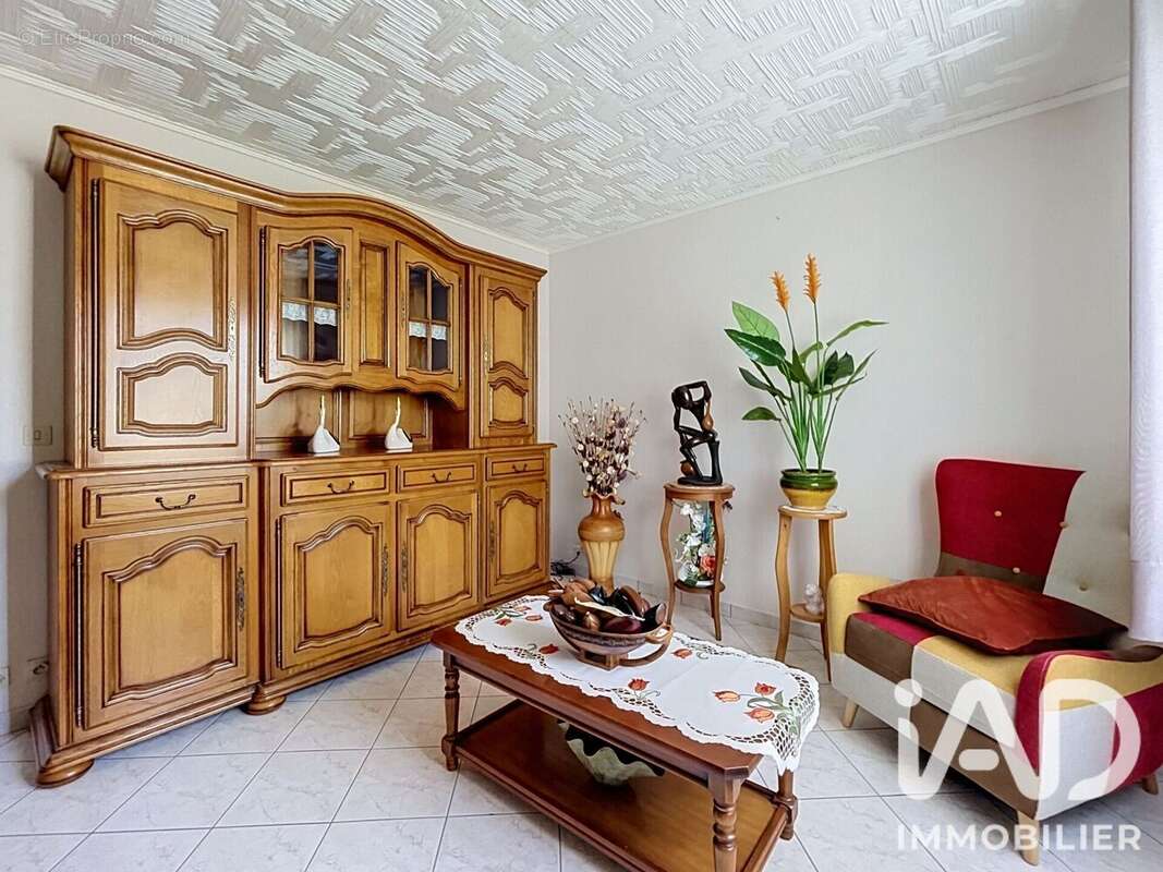 Maison 100 m² à Sergines  - photo 6