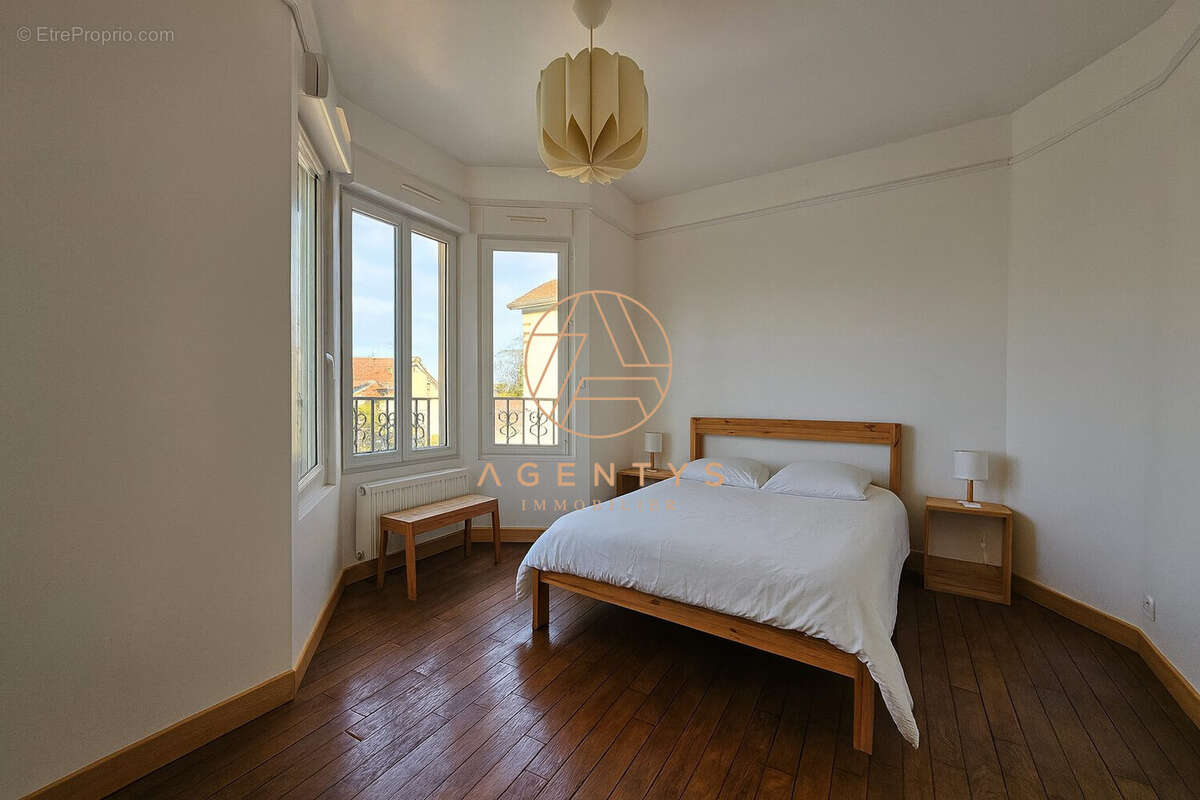 Maison à CHAMPIGNY-SUR-MARNE