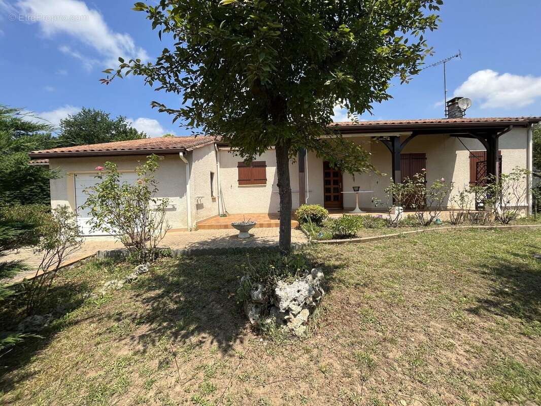 Maison à SAINT-SYLVESTRE-SUR-LOT