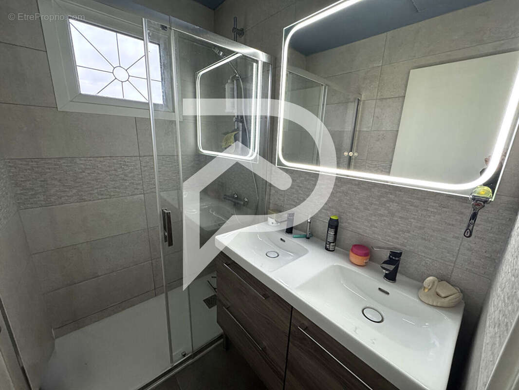 Maison à IVRY-LA-BATAILLE