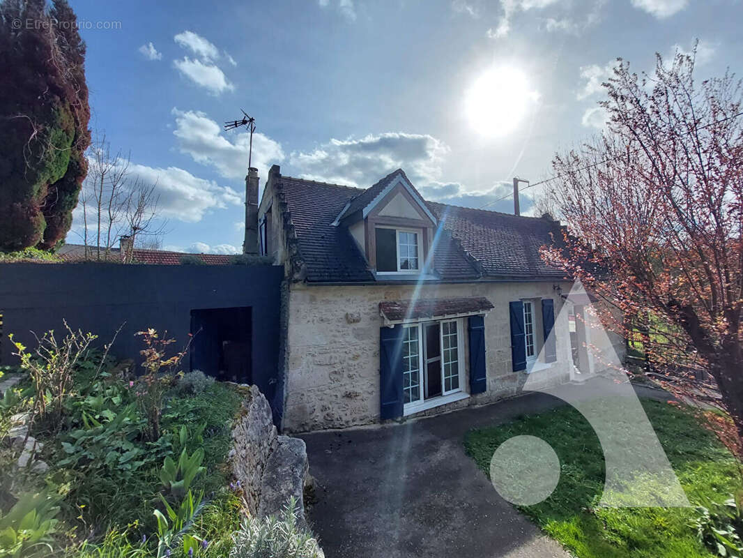 Maison à PIERREFONDS