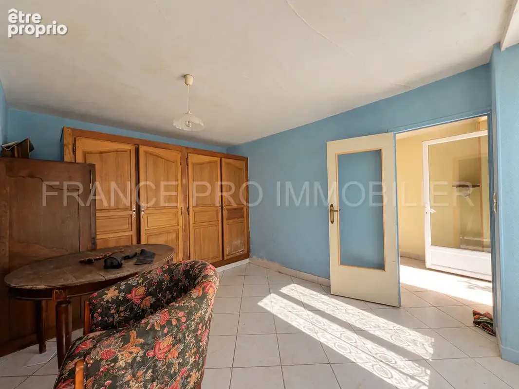 Maison à rénover de 102 m2 avec 4 chambres et jardin - photo 15