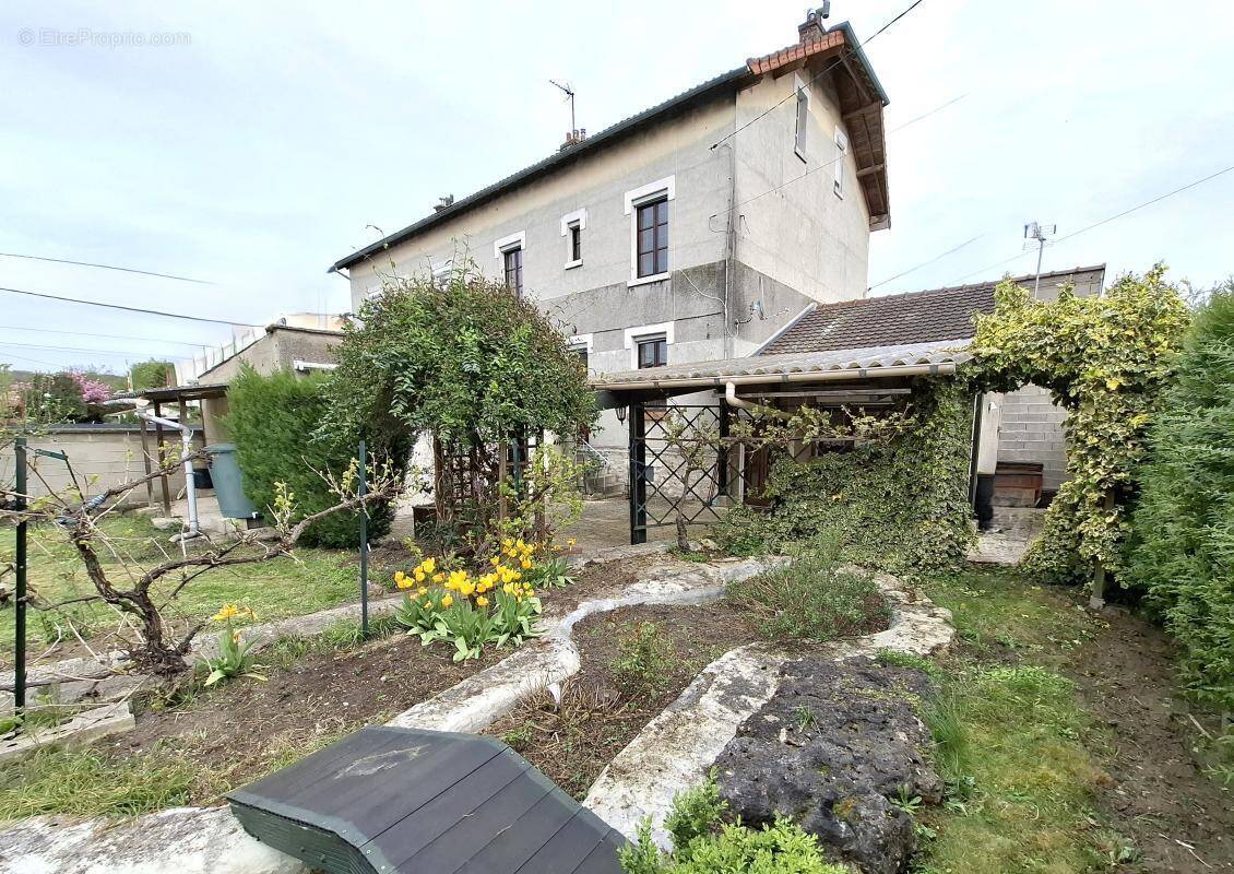 Maison à TROSLY-BREUIL